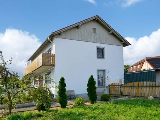 Einfamilienhaus zum Kauf 330.000 € 4,5 Zimmer 133,7 m² 849 m² Grundstück Adelsdorf 91325
