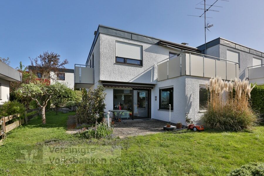 Doppelhaushälfte zum Kauf 595.000 € 4,5 Zimmer 117,6 m²<br/>Wohnfläche 350 m²<br/>Grundstück Waldenbuch 71111