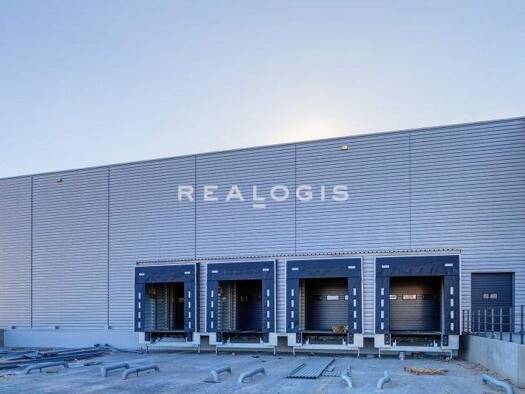 Halle/Industriefläche zur Miete - Erstbezug 20.000 m² Lagerfläche teilbar ab 2.000 m² Johannisthal Berlin 12487