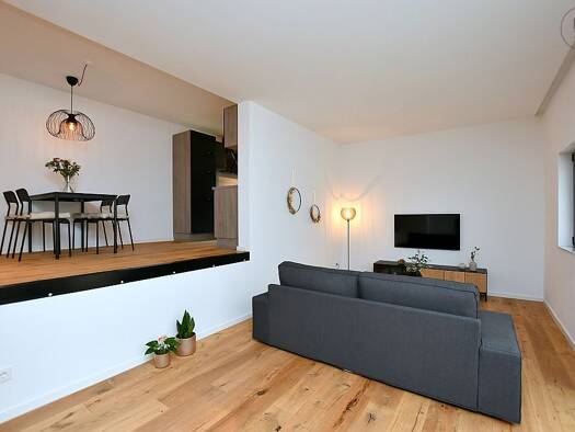 Wohnung zur Miete Wohnen auf Zeit 1.290 € 2 Zimmer 65 m² frei ab sofort Leonberg 71229