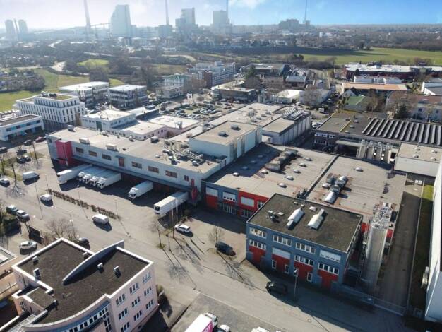 Halle/Industriefläche zum Kauf 9.600 m² Lagerfläche teilbar ab 7.785 m² Rheinau Mannheim 68219