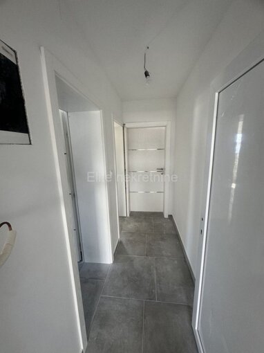 Wohnung zum Kauf 290.000 € 3 Zimmer 64 m² Crikvenica center