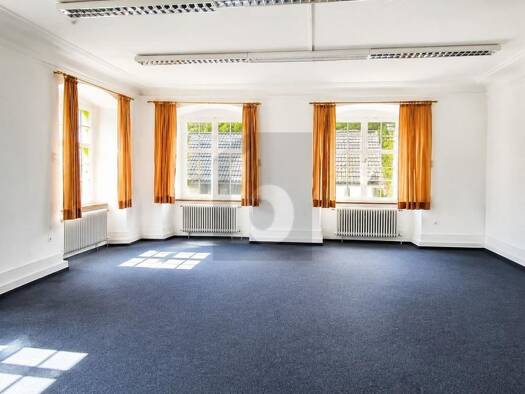 Gewerbeobjekt zum Kauf als Kapitalanlage geeignet 470.000 € 20 Zimmer 1.000 m² 981 m² Grundstück Wiesensteig 73349