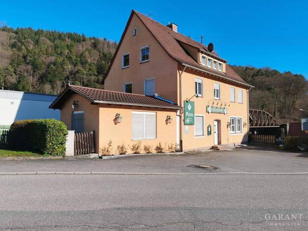 Mehrfamilienhaus zum Kauf 599.000 € 9 Zimmer 270 m² 1.142 m² Grundstück Unterreichenbach Unterreichenbach 75399