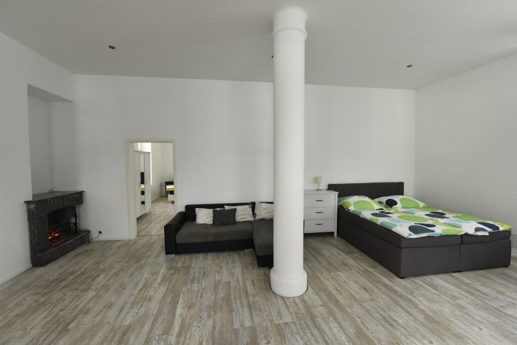 Wohnung zur Miete Wohnen auf Zeit 2.557 € 3 Zimmer 130 m²<br/>Wohnfläche 20.12.2024<br/>Verfügbarkeit Friedhofstraße Wichlinghausen - Nord Wuppertal 42277