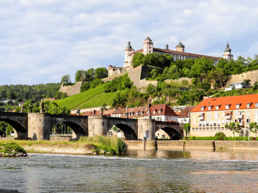 Büro zum Kauf provisionsfrei 9.250.000 € 55,5 Zimmer 2.900 m² Bürofläche Altstadt Würzburg 97070