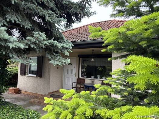 Bungalow zum Kauf 247.000 € 3 Zimmer 65 m² 1.560 m² Grundstück Coswig 01640