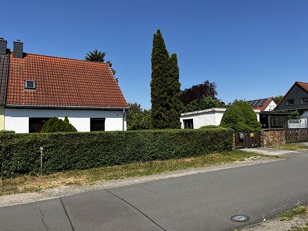 Doppelhaushälfte zum Kauf 320.000 € 4 Zimmer 68 m²<br/>Wohnfläche 1.035 m²<br/>Grundstück Mockau - Nord Leipzig 04357