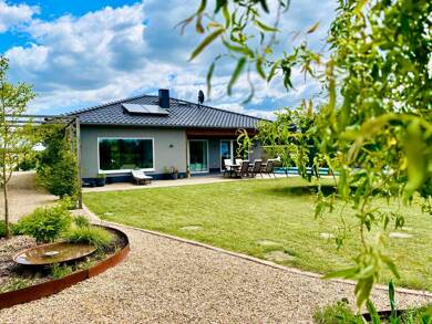 Bungalow zum Kauf 650.000 € 4 Zimmer 130 m² 996 m² Grundstück Wegendorf Altlandsberg / Wegendorf 15345