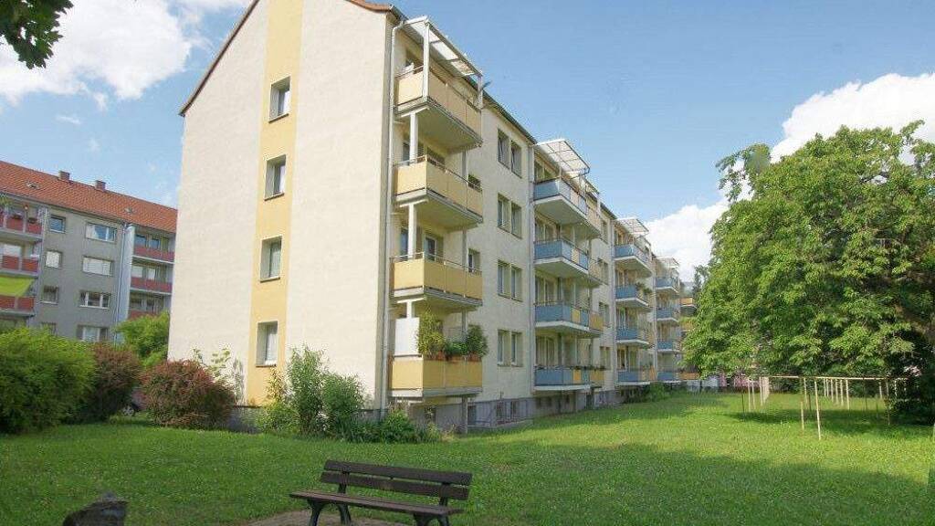 Wohnung zur Miete 301 € 3 Zimmer 57,7 m² 3. Geschoss Max-Planck-Straße 92 Haselbrunn Plauen 08525