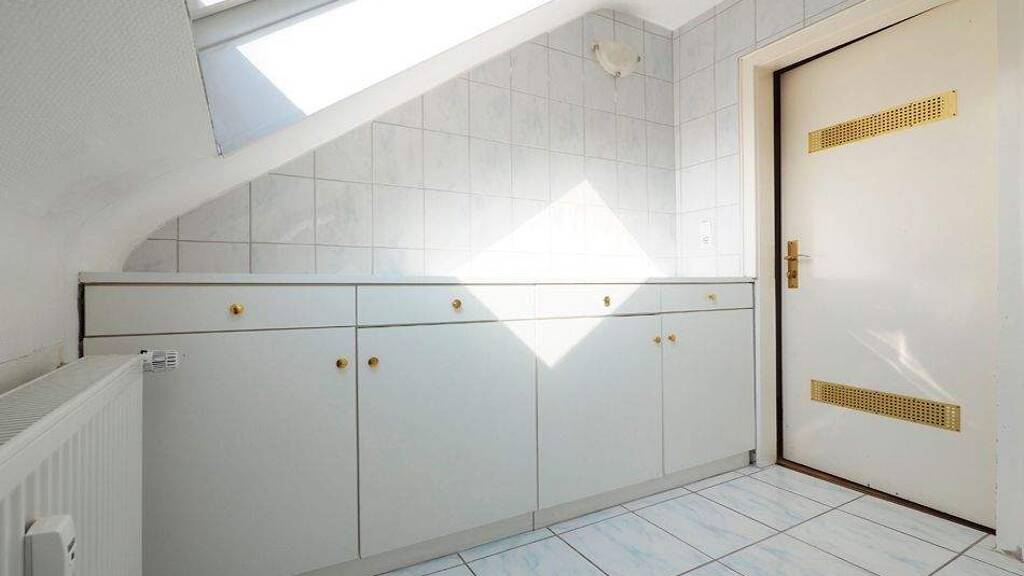 Doppelhaushälfte zum Kauf 398.000 € 9 Zimmer 218 m² 307 m² Grundstück Alt-Saarbrücken Saarbrücken 66117