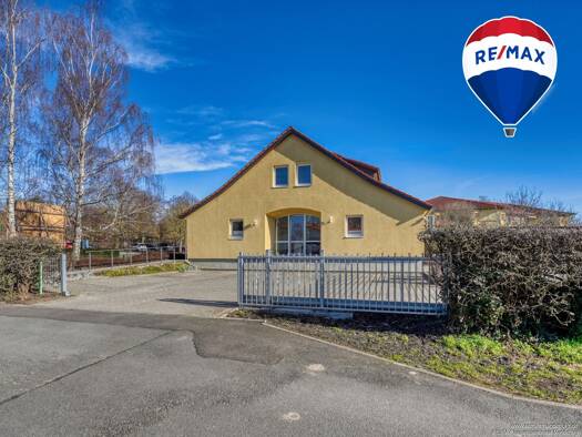 Wohnung zum Kauf 195.000 € 8 Zimmer 185 m² 1. Geschoss frei ab 01.04.2026 Am Langenkamp 29 Osterwieck 38835