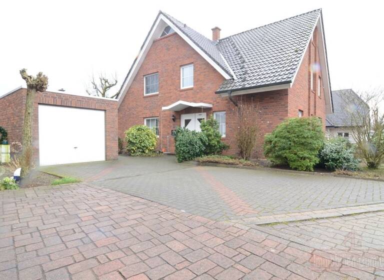 Wohnung zur Miete 780 € 3 Zimmer 100 m²<br/>Wohnfläche 01.07.2025<br/>Verfügbarkeit Salzbergen 48499