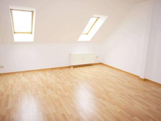 Wohnung zur Miete 295 € 2 Zimmer 57,8 m² 3. Geschoss frei ab 01.04.2026 Schüffnerstraße 12 Sonnenberg Chemnitz 09130