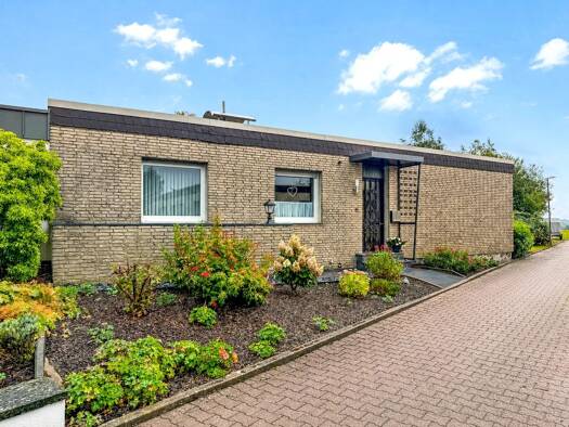 Bungalow zum Kauf 325.000 € 3 Zimmer 110 m² 433 m² Grundstück Lockhausen Bad Salzuflen 32107