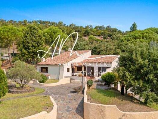 Einfamilienhaus zum Kauf 1.350.000 € 8 Zimmer 216 m² 31.000 m² Grundstück Nord Est Bormes-les-Mimosas 83230