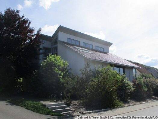 Einfamilienhaus zum Kauf 329.500 € 5 Zimmer 170 m² 787 m² Grundstück Jüchsen 98631