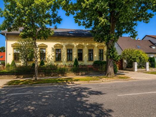 Mehrfamilienhaus zum Kauf 649.000 € 8 Zimmer 267 m² 1.200 m² Grundstück Nauen Nauen 14641