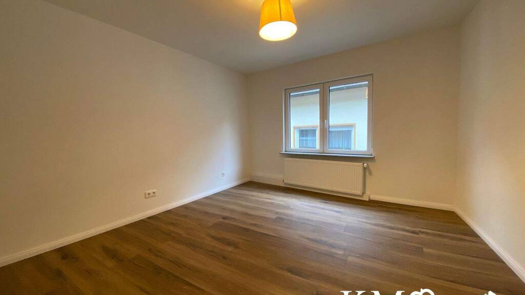 Einfamilienhaus zum Kauf 145.000 € 7 Zimmer 204 m² 585 m² Grundstück Burgen 56332