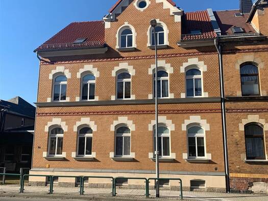 Wohnung zur Miete 335 € 4 Zimmer 75,5 m² Plauensche Straße 36 Falkenstein Falkenstein 08223