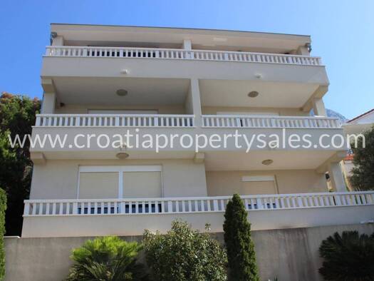 Wohnung zum Kauf 220.000 € 2 Zimmer 62 m² Omiš 21310