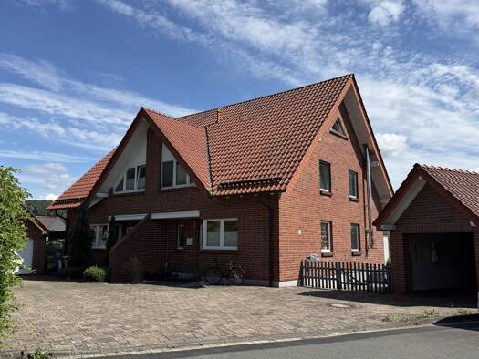 Doppelhaushälfte zum Kauf 278.000 € 5 Zimmer 125 m² 425 m² Grundstück Neuenheerse Bad Driburg 33014