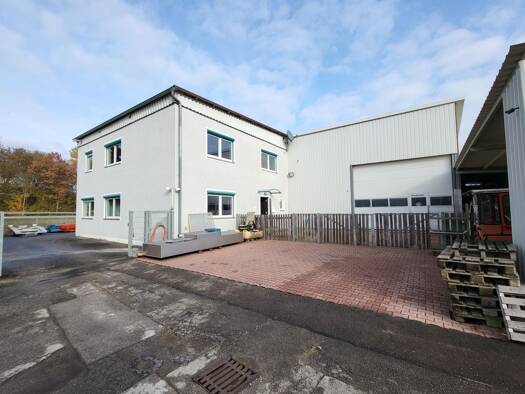 Haus zum Kauf 590.000 € 10 Zimmer 185 m² 856 m² Grundstück Saal Saal an der Donau 93342