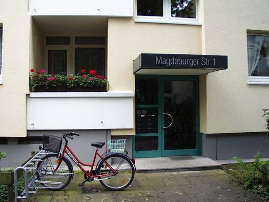 Wohnung zur Miete 739 € 2 Zimmer 65,3 m² 2. Geschoss frei ab 07.10.2027 Magdeburger Straße 1 West Ratingen 40880