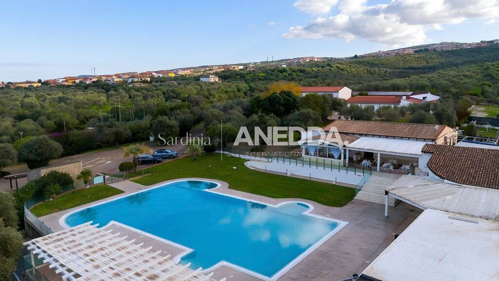 Herrenhaus zum Kauf 2.650.000 € 30 Zimmer 2.850 m² 50.000 m² Grundstück Unnamed Road Sassari 07100