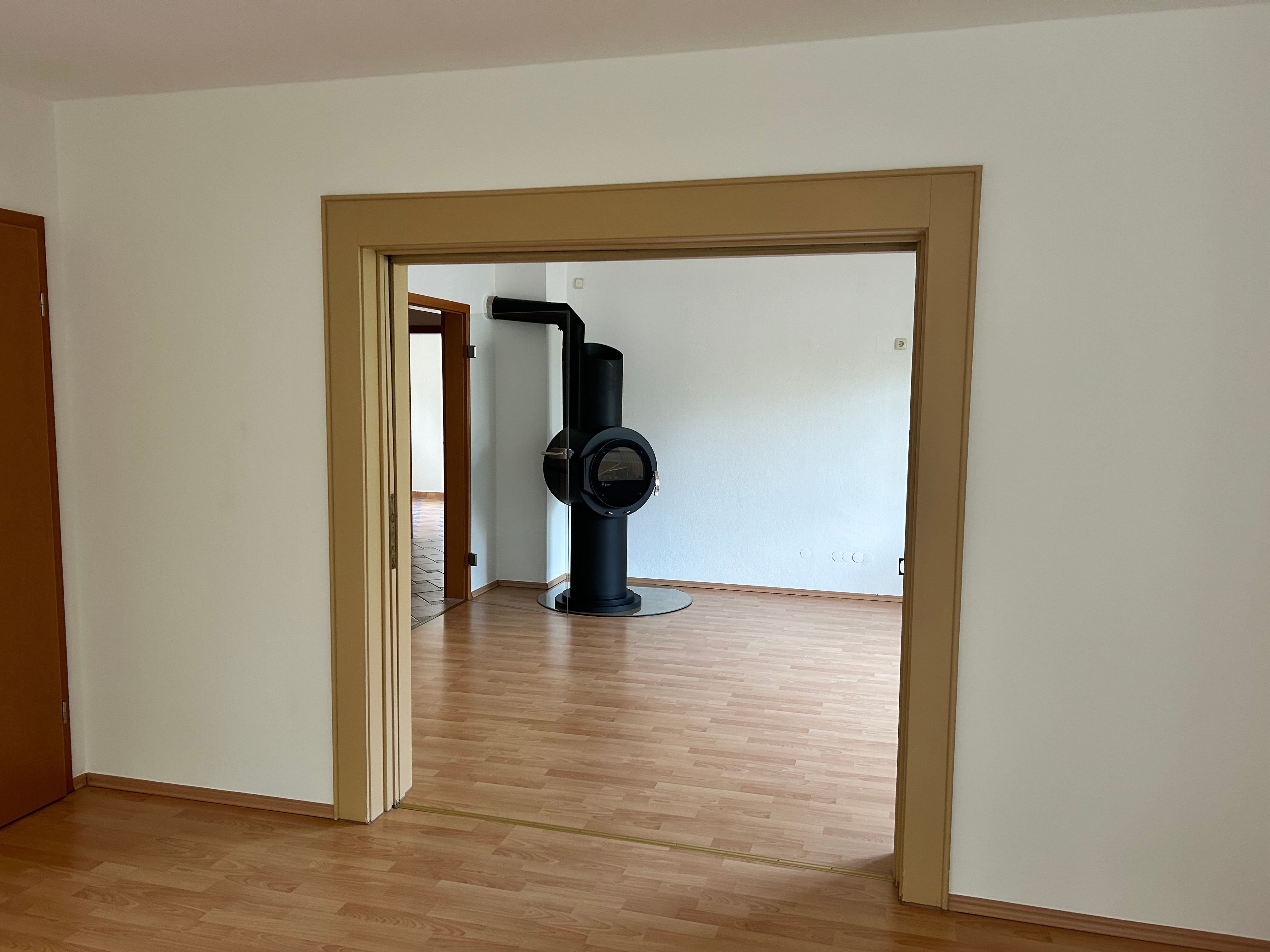 Wohnung zur Miete 600 € 4 Zimmer 100 m²<br/>Wohnfläche 1.<br/>Geschoss ab sofort<br/>Verfügbarkeit Waldschlößchenstraße 6 Hilbersdorf 151 Chemnitz 09131