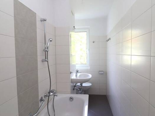 Wohnung zur Miete 348 € 3 Zimmer 58 m² 3. Geschoss frei ab sofort Am Karbel 32 Altendorf Chemnitz 09116