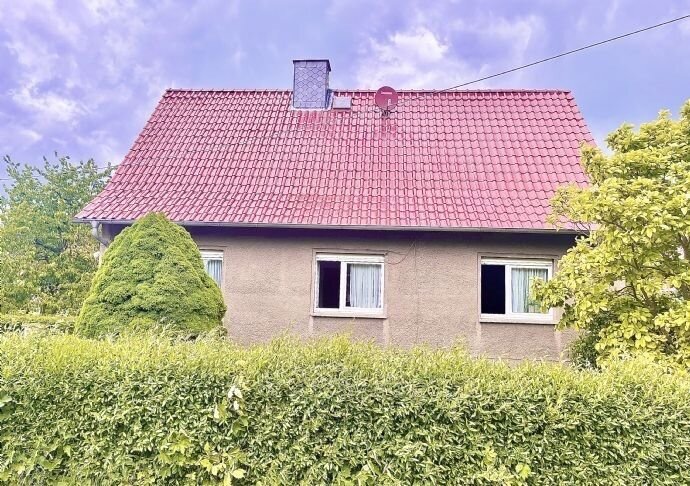 Einfamilienhaus zum Kauf 170.000 € 6 Zimmer 158 m²<br/>Wohnfläche 1.333 m²<br/>Grundstück ab sofort<br/>Verfügbarkeit Ebeleben Ebeleben 99713