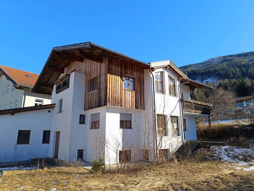 Mehrfamilienhaus zum Kauf 11 Zimmer 250 m² 1.791 m² Grundstück Rinn 6074