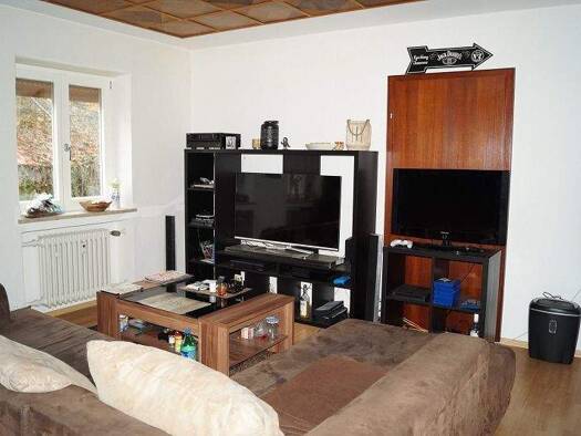 Wohnung zur Miete 650 € 4 Zimmer 103 m² 2. Geschoss frei ab 01.04.2026 Straubing 94315