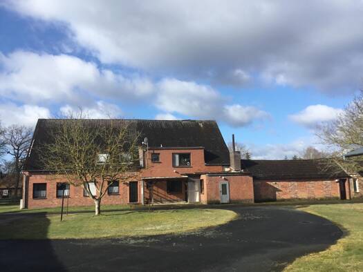 Bauernhaus zum Kauf 149.000 € 12 Zimmer 350 m² 4.361 m² Grundstück frei ab sofort Prezelle Prezelle 29491