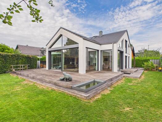 Villa zur Miete 10.100 € 6 Zimmer 402 m² 680 m² Grundstück Ismaning Ismaning 85737