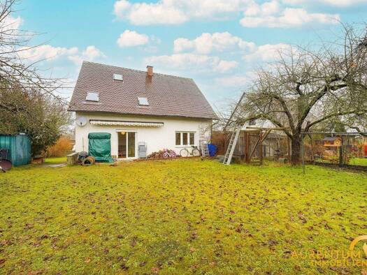 Einfamilienhaus zum Kauf 225.000 € 4 Zimmer 142,1 m² 742 m² Grundstück Roding 93426