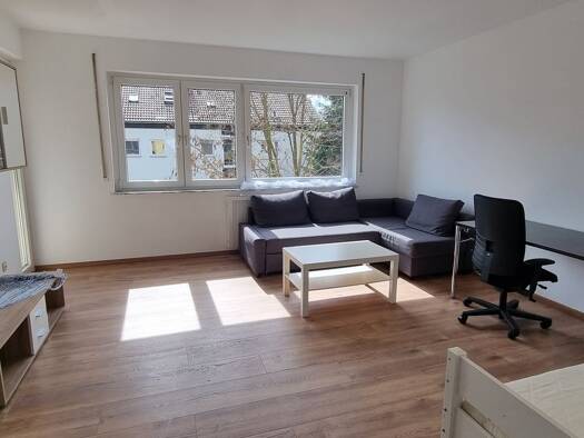 WG-Zimmer zur Miete 590 € 21 m² frei ab 01.05.2026 Zuffenhausen Stuttgart 70439