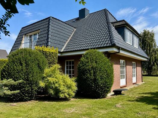 Einfamilienhaus zum Kauf 850.000 € 4 Zimmer 230 m² 1.933 m² Grundstück Stockelsdorf 23617