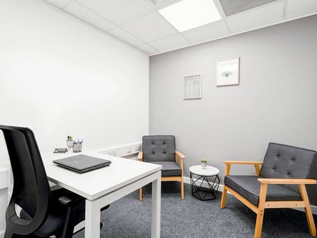Bürofläche zur Miete provisionsfrei 839 € 8 m² Bürofläche Peter-Müller-Straße 3 Unterrath Düsseldorf 40468