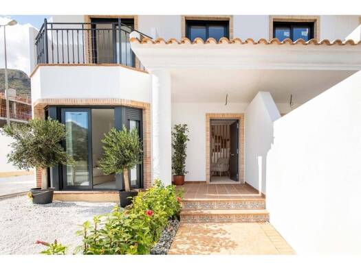 Reihenhaus zum Kauf 255.000 € 3 Zimmer 99 m² 31 m² Grundstück Cox 03350