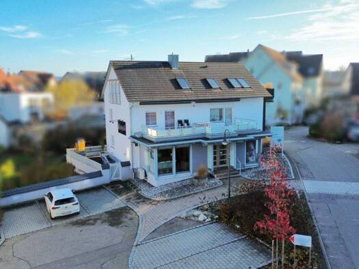 Mehrfamilienhaus zum Kauf als Kapitalanlage geeignet 570.000 € 6 Zimmer 178 m² 373 m² Grundstück Ortsbereich Ostrach 88356