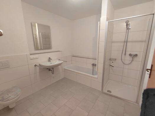 Wohnung zur Miete 585 € 2,5 Zimmer 78 m² Dobareuth Gefell 07926