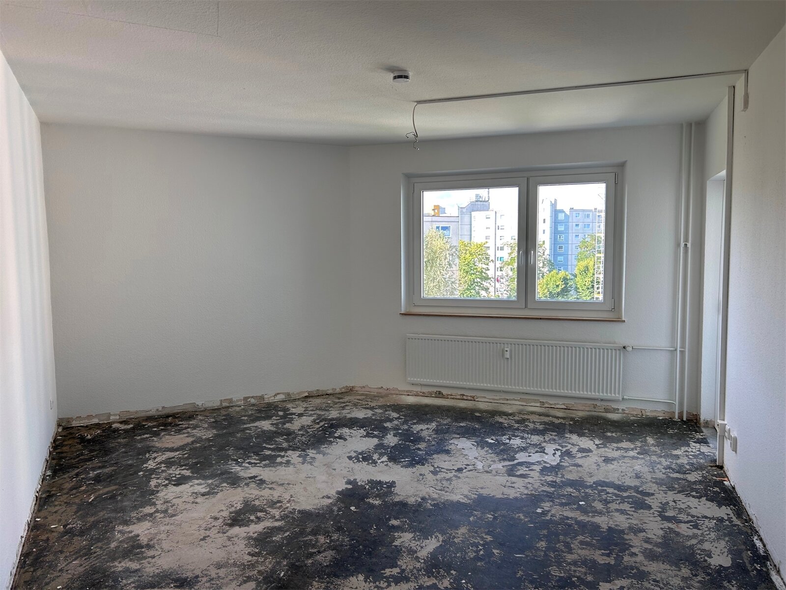 Wohnung zur Miete 738 € 3,5 Zimmer 85,9 m²<br/>Wohnfläche 4.<br/>Geschoss Helsinkistr. 90 Mettenhof Bezirk 2 Kiel 24109