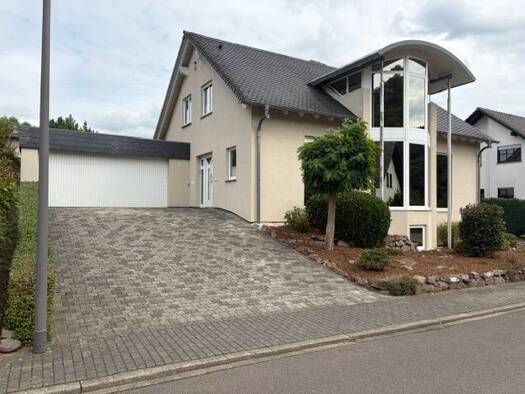 Einfamilienhaus zum Kauf 520.000 € 8 Zimmer 240 m² 740 m² Grundstück frei ab sofort In den Dörrwiesen 30 Serrig 54455