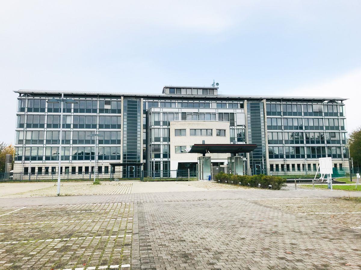 Bürofläche zur Miete provisionsfrei 8,50 € 922,2 m²<br/>Bürofläche ab 922,2 m²<br/>Teilbarkeit Stahldorf Krefeld 47807