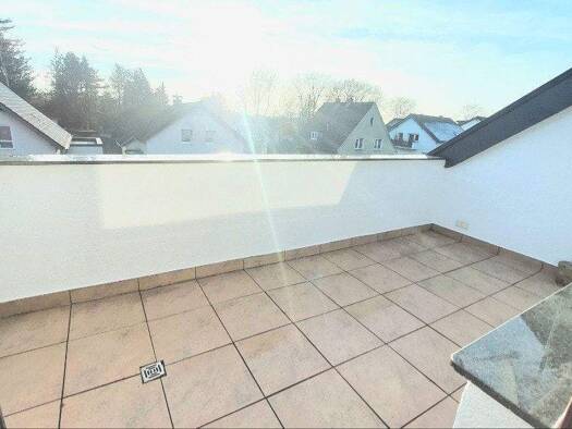 Wohnung zum Kauf 219.000 € 3 Zimmer 82 m² frei ab sofort Lohmar 53797