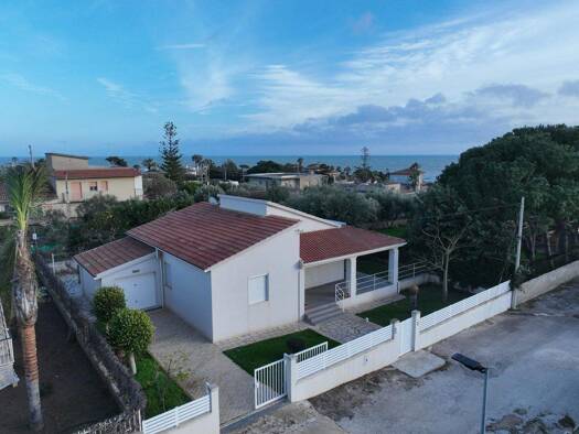 Villa zum Kauf 370.000 € 3 Zimmer 120 m² 500 m² Grundstück Modica 97015