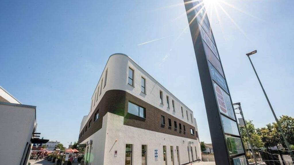 Studio zur Miete 1.000 € 1 Zimmer 34 m² 3. Geschoss frei ab sofort Bahnhofstraße 00 Kloppenheim Karben 61184