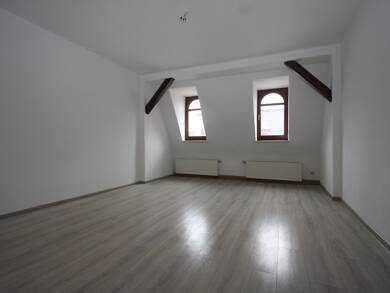 Wohnung zur Miete 371 € 3 Zimmer 78,9 m² Dachgeschoss, 4. Geschoss Lutherstraße 46 Görlitz 02826